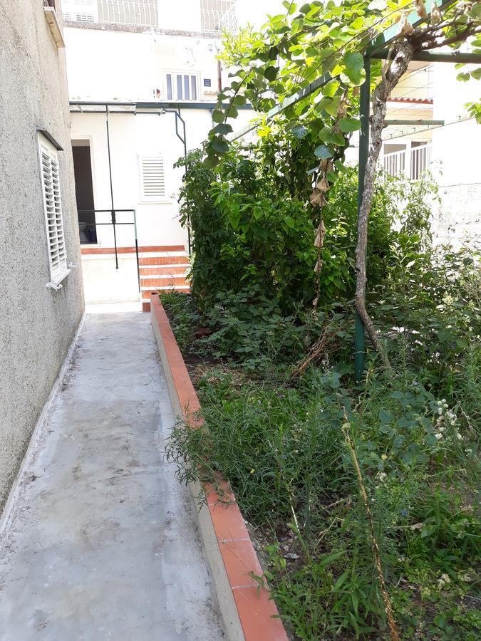 Studio Apartment Garden Дубровник Экстерьер фото